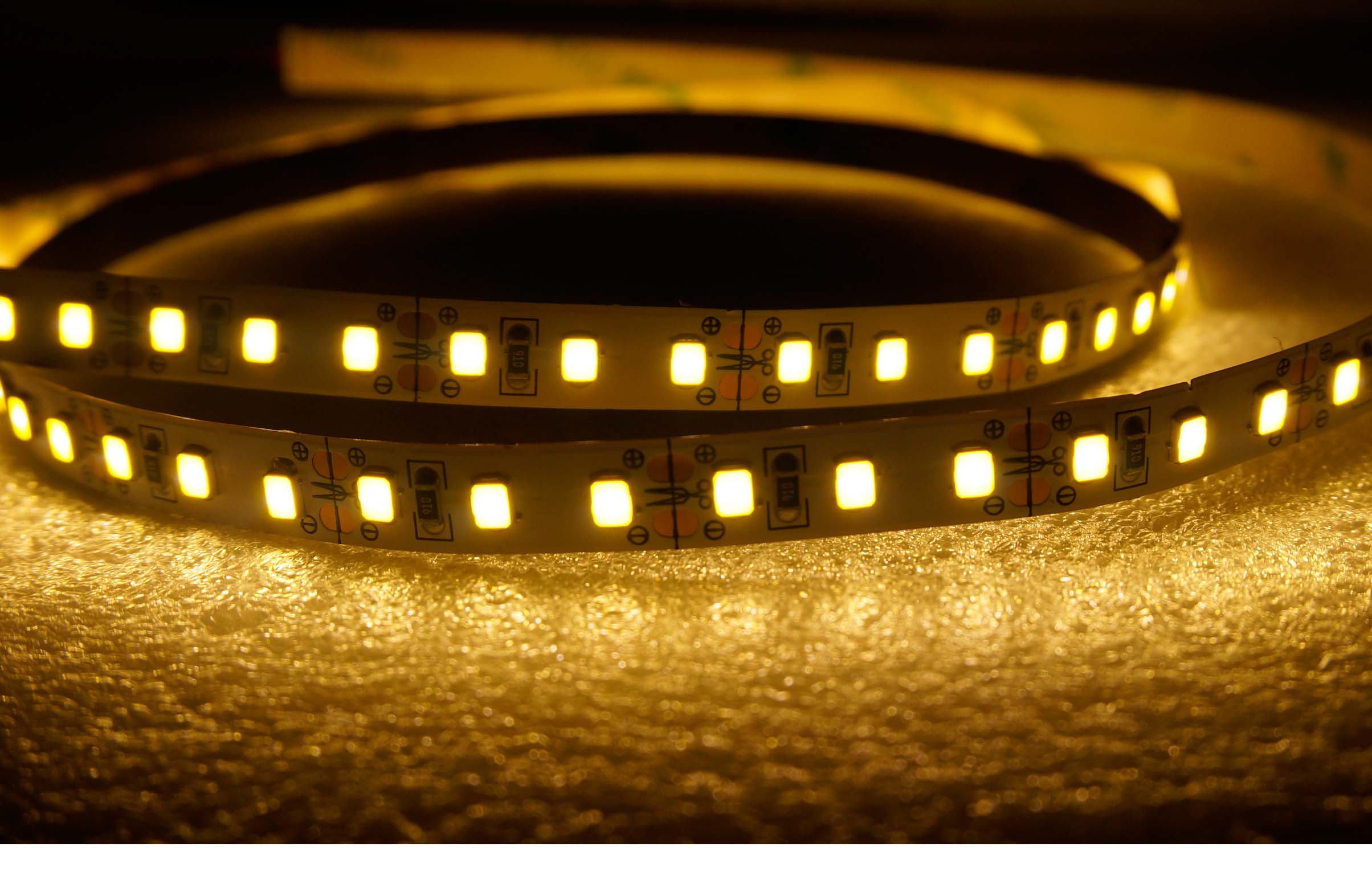 SMD2835-120leds 7W/m warm white IP20 LED flexible strip light