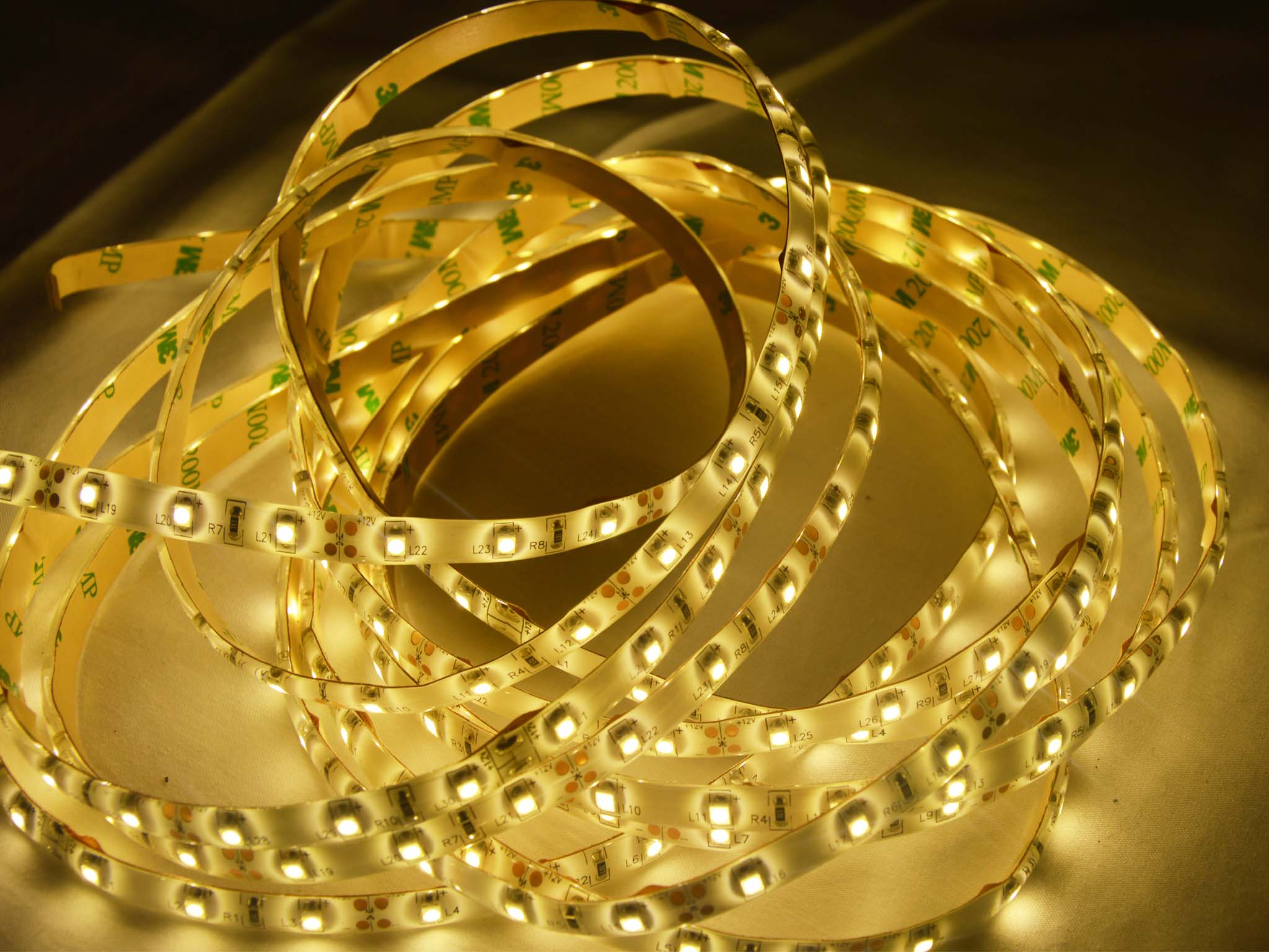 SMD3528-60leds 4.8W/m warm white IP65 LED flexible strip light